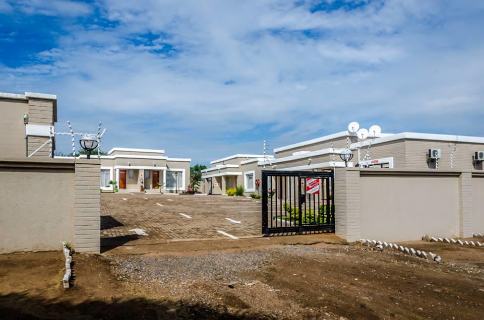 Hill View Inn Serowe Luaran gambar