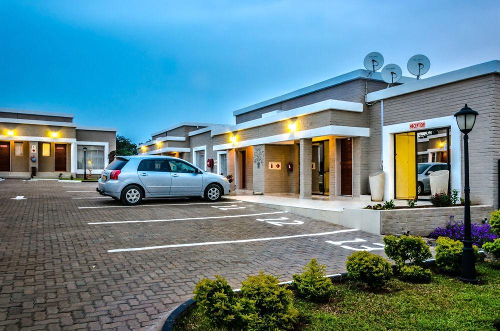 Hill View Inn Serowe Luaran gambar