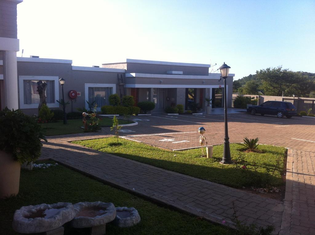 Hill View Inn Serowe Luaran gambar