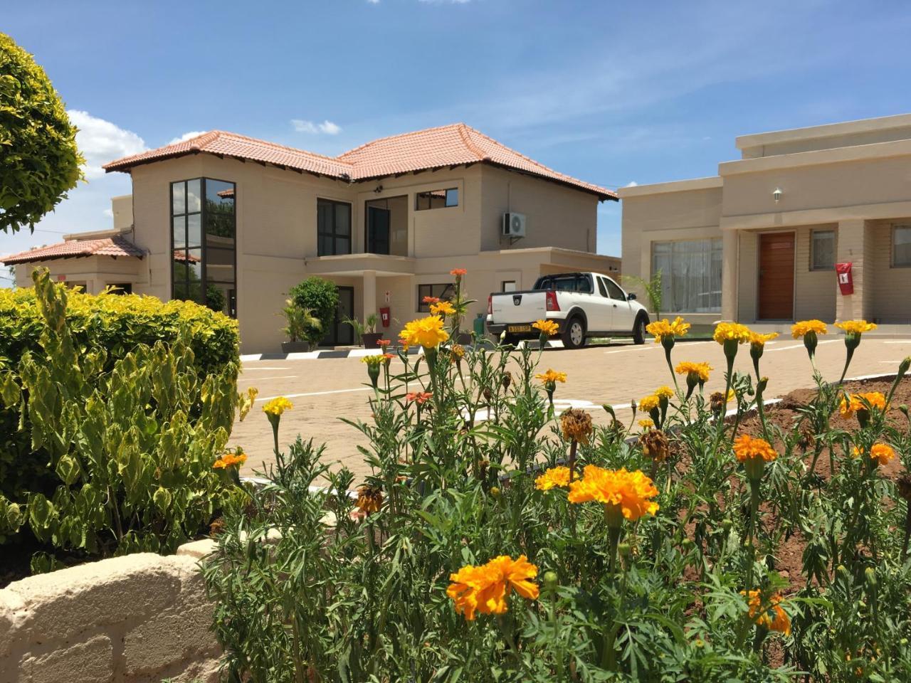 Hill View Inn Serowe Luaran gambar
