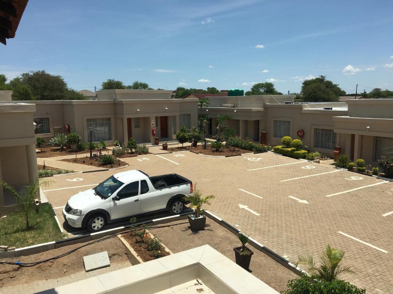 Hill View Inn Serowe Luaran gambar